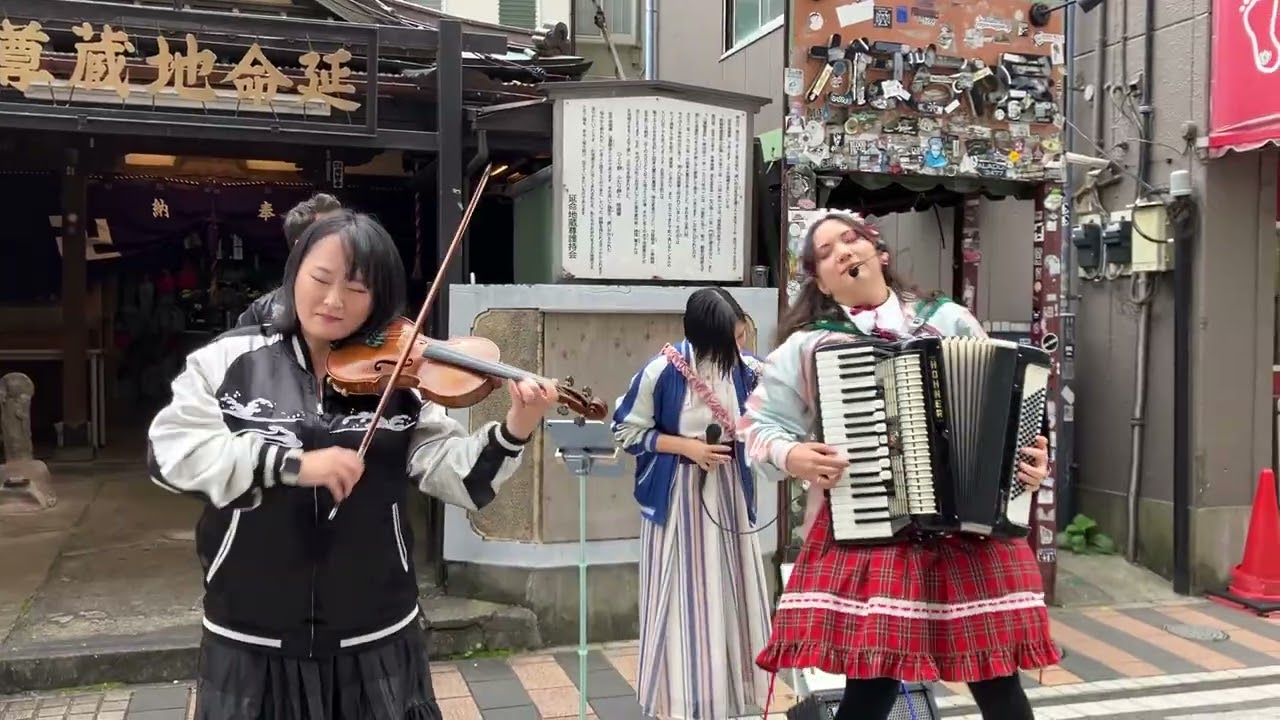 横須賀トモダチジャズ　路上ライブ「The Look Of Love」　椿優衣　ハナキム