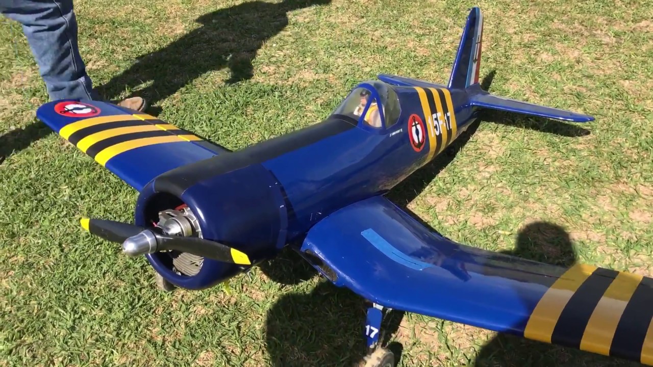 Top flite  F4U CORSAIR with a zenoah G62