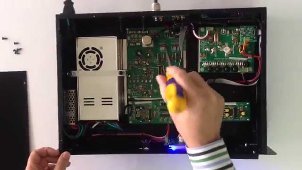 Lets Take A Look Inside The Aareff 100W Stereo Transmitter