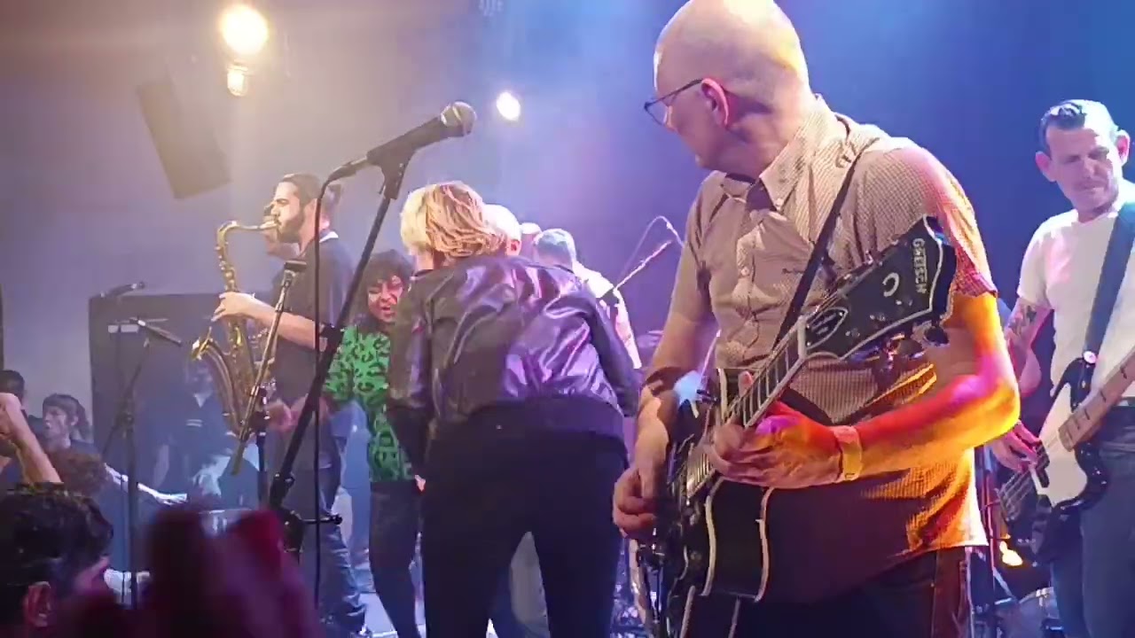 86 crew et les Clodettes  Live la Marbrerie Montreuil 17 janvier 2026
