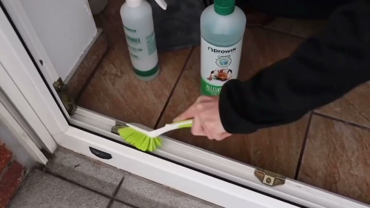 proWIN Fensterrille reinigen