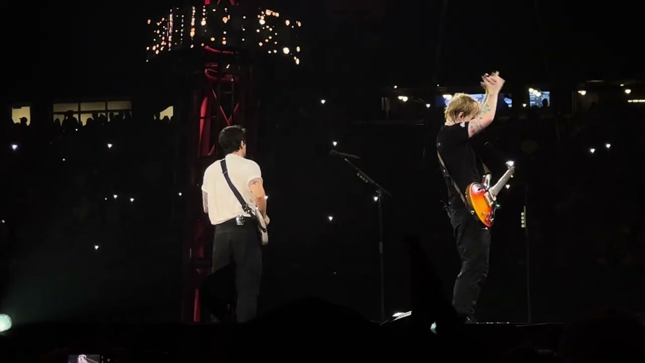 Thinking Out Loud - Ed Sheeran & John Mayer - Gillette Stadium - Foxboro, MA