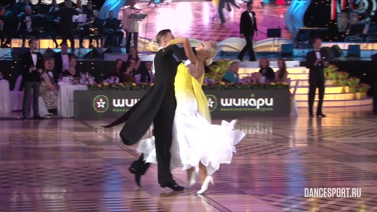 Alexander Zhiratkov - Irina Novozhilova, RUS, 1/8 English Waltz