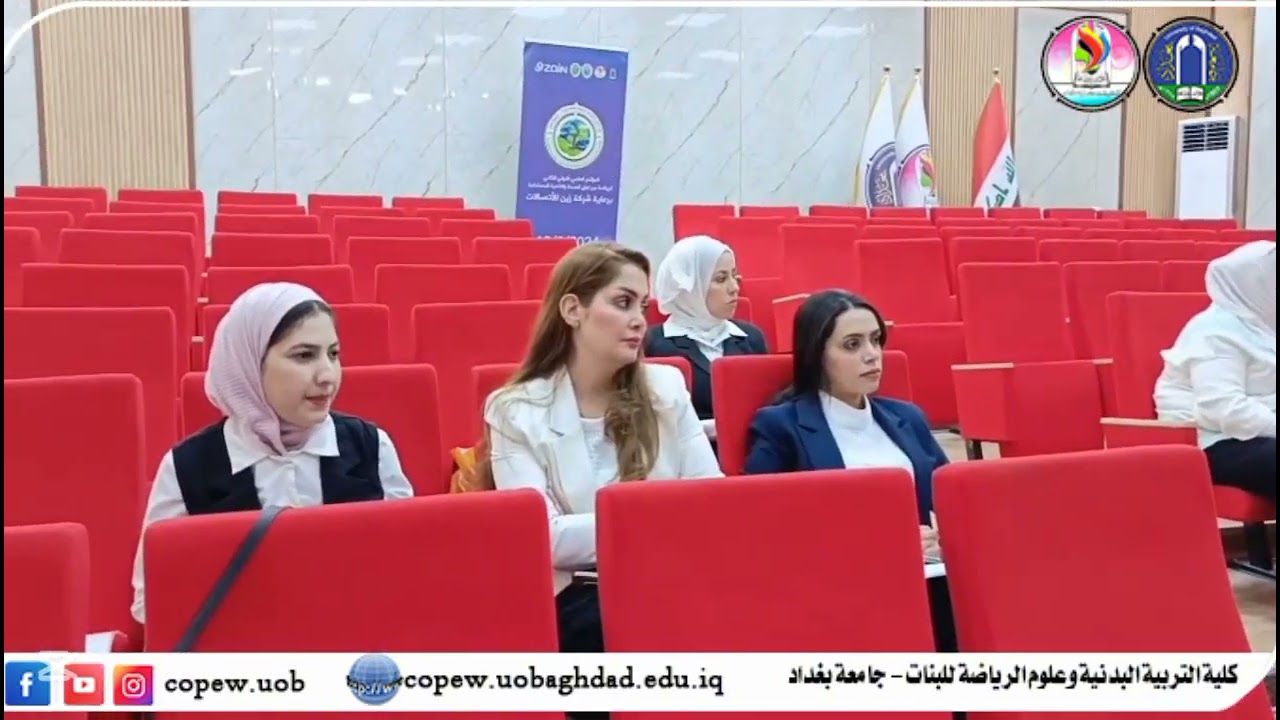 جانب من الحلقات النقاشية لطالبات الدراسات العليا