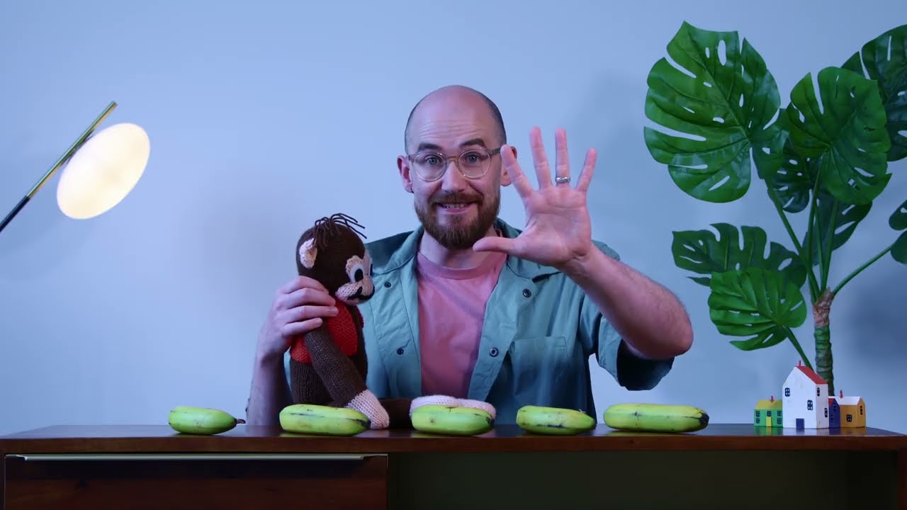Learning with Lou - Counting series Ep1. Counting to 5