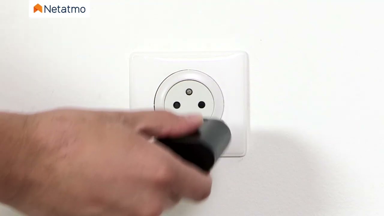 Sånn monterer du Netatmo Innendørskamera Advance selv