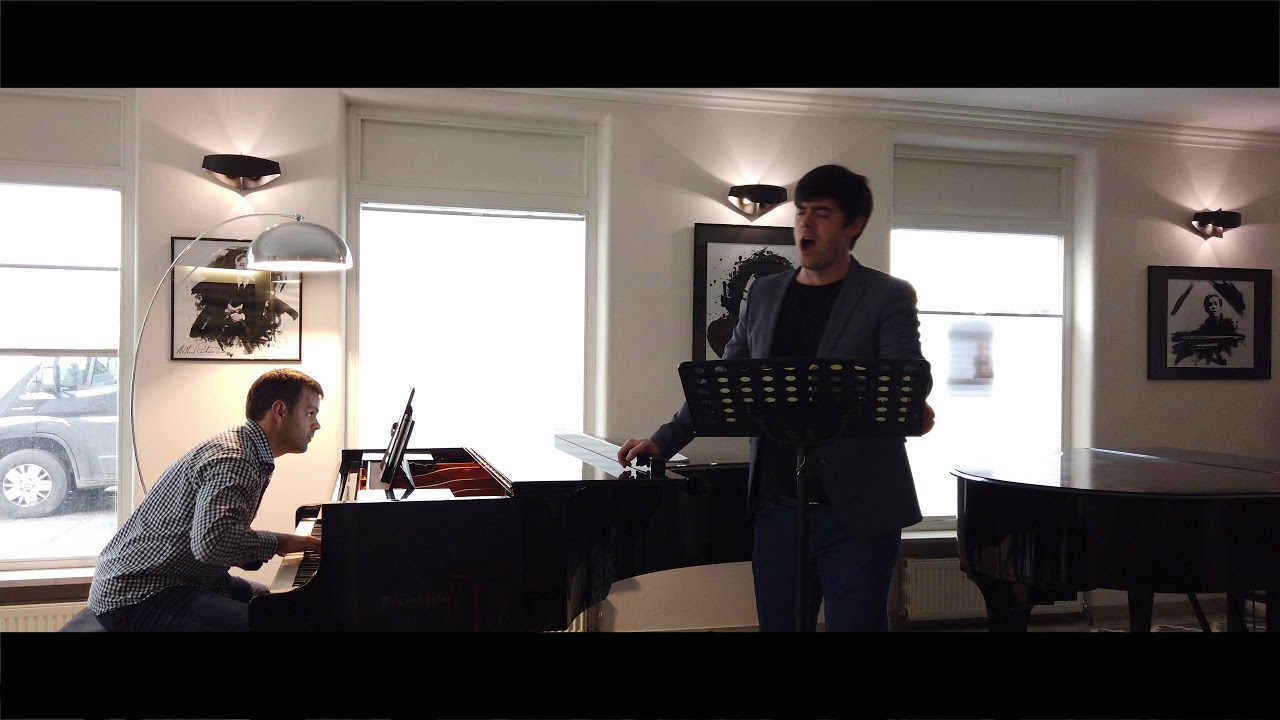 Die Lotosblume by Robert Schumann. Dean Power (Tenor) and James Hurley (Piano)
