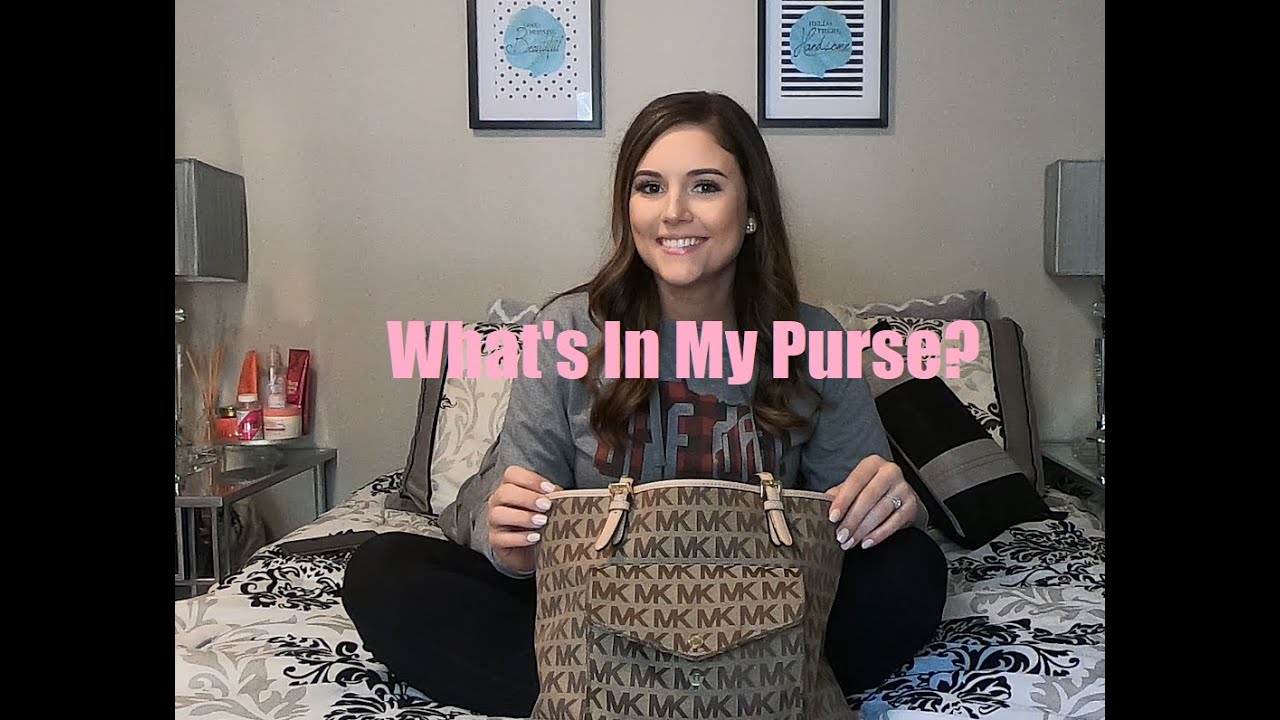What's In My Purse?
