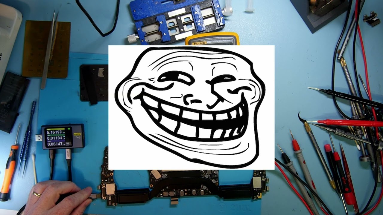 Je me suis fait troller par une diode… | A1706 bloqué sur 5V
