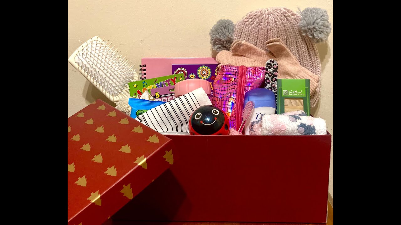 Packing a Christmas Shoebox: Operation Christmas Child ASMR (Girl 10-14)