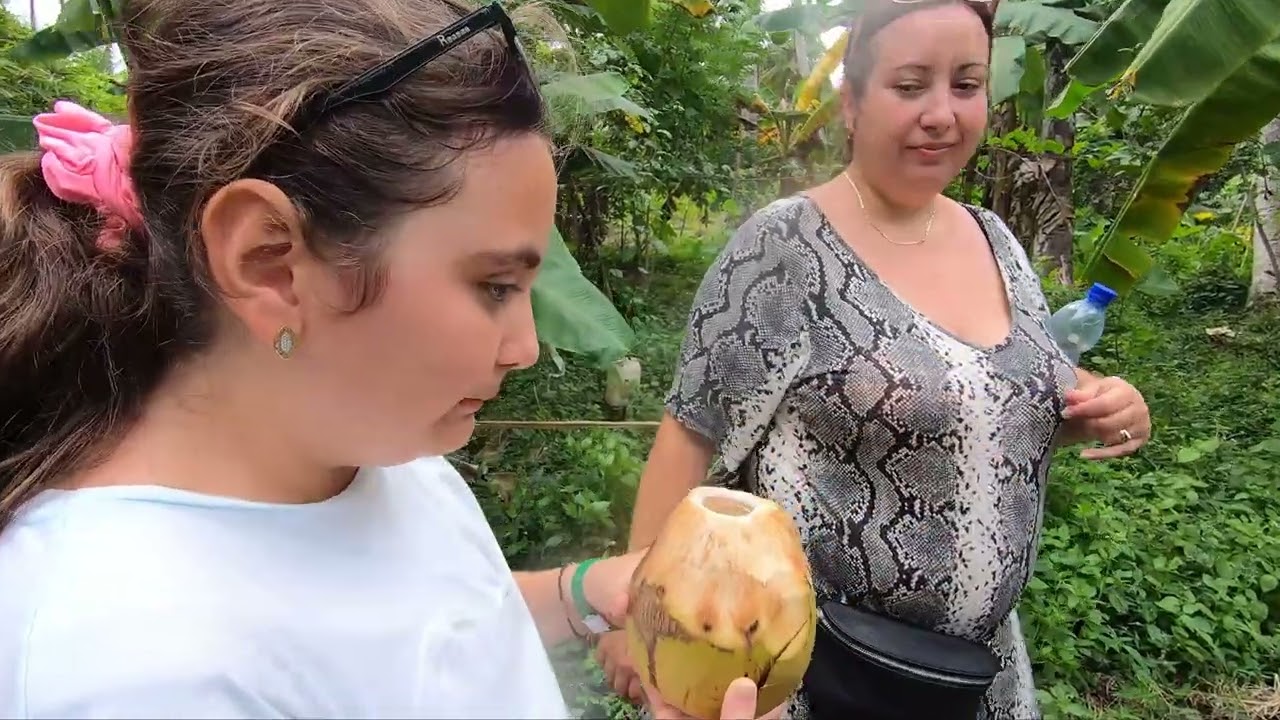 Coconut si alte fructe la fermă in Zanzibar? | KV Spice Farm Experience 🌴🐐 #zanzibar