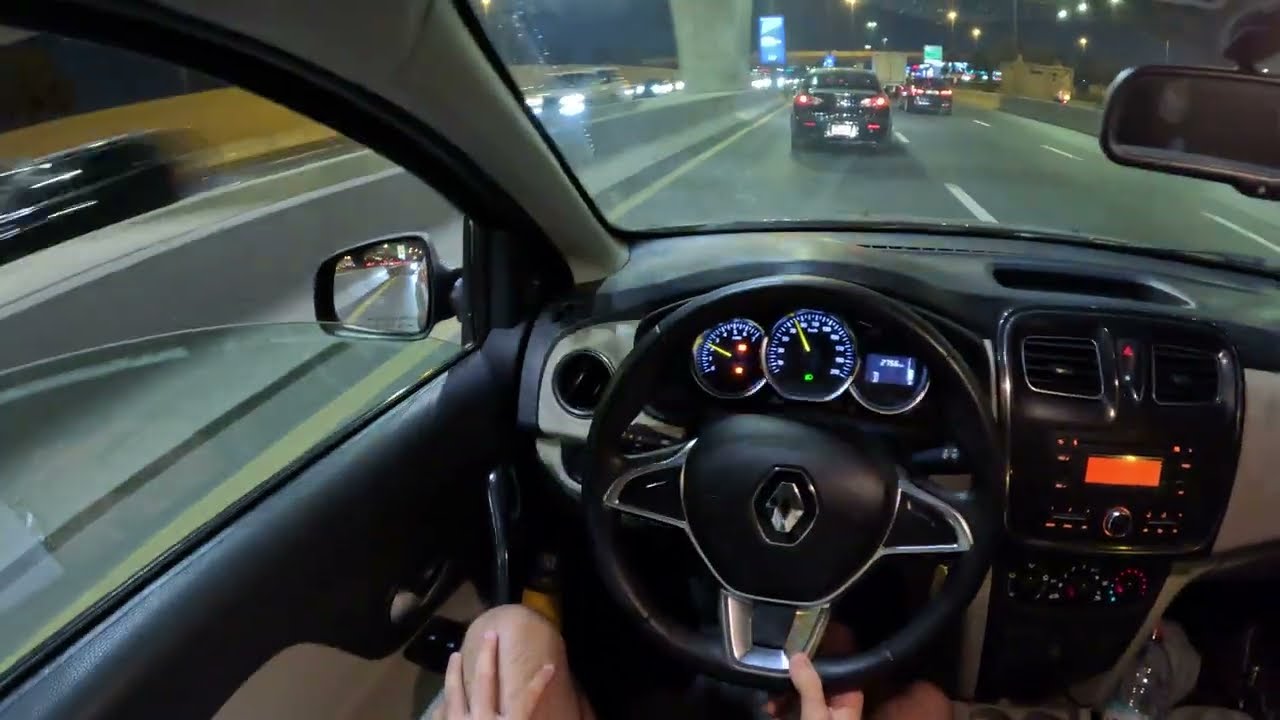 2020 Renault Symbol conduite nocturne