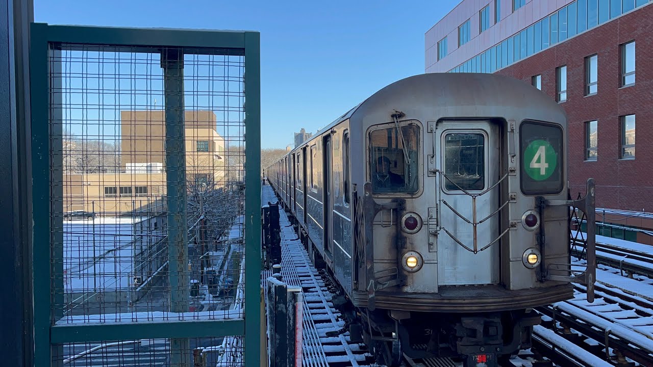 IRT Jerome Ave Line: Manhattan and Woodlawn bound (4) Trains @ Kingsbridge Road (R62A, R142, R142A)
