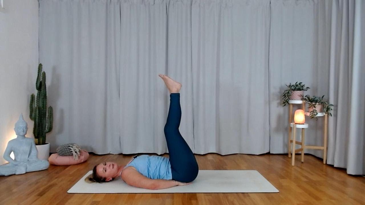 15 Min Yoga för Nybörjare 💜 Lugnt Pass med Tydliga Instruktioner | Yogamindful