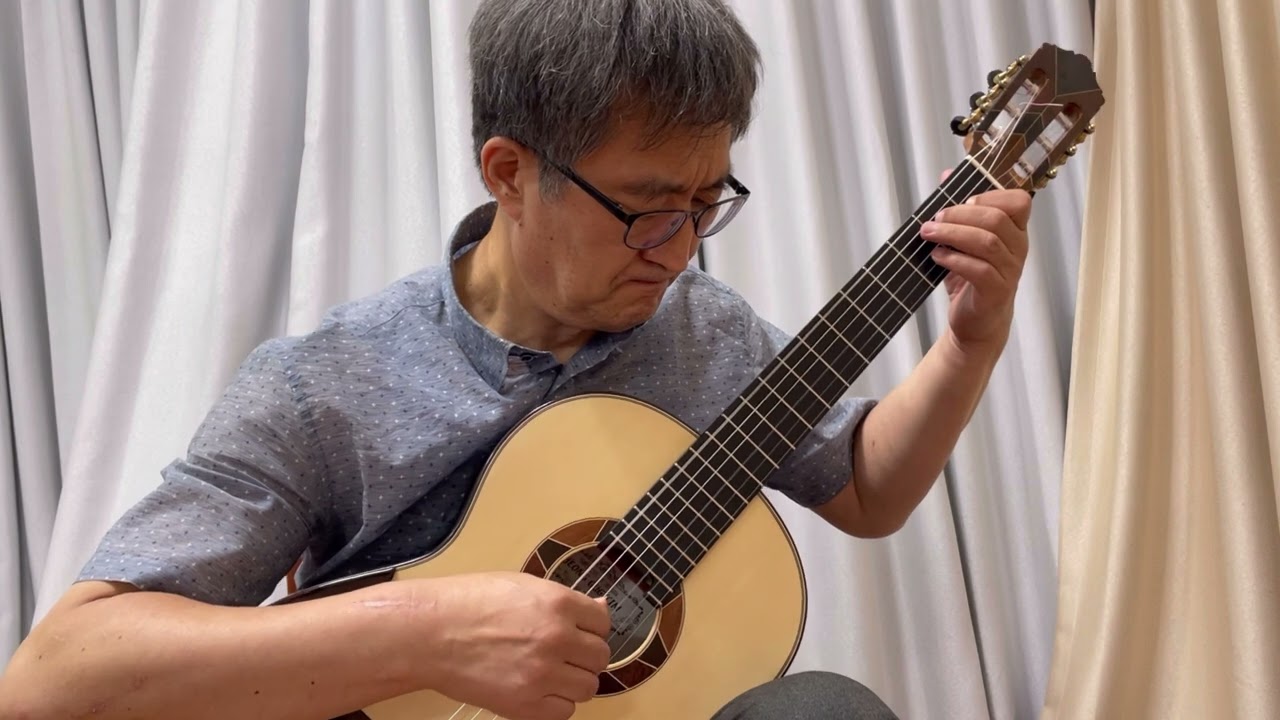 Estudio,  by A. Cano. 카노의 연습곡, 김정국 기타 1200호, Jeong Guk Guitar $10,000.