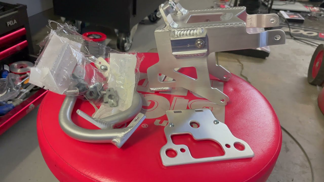 Dashboard and fairing carrier racing. Bmw S1000RR k67