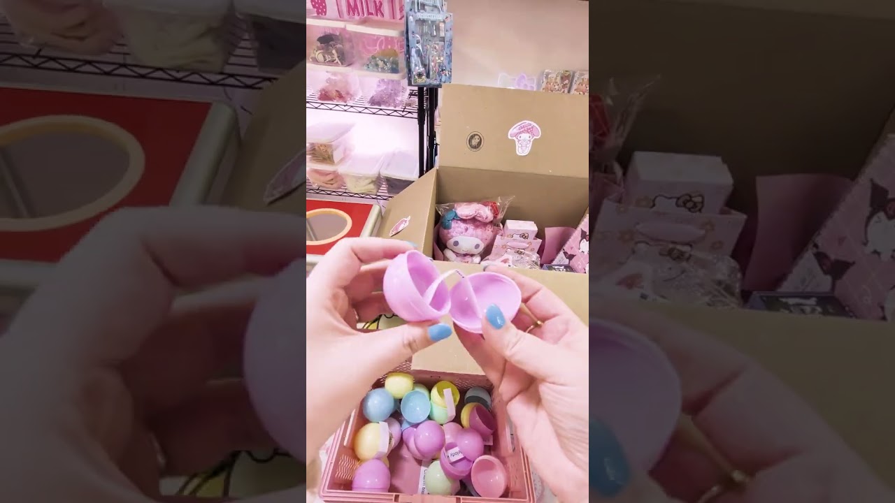 Packing Joanna’s 2nd order! This is the first 23 capsule scoop.Thank you for your order, Joanna!