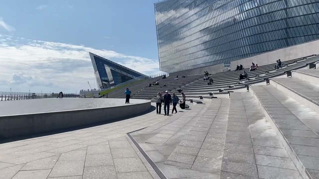 Прогулки по Санкт-Петербургу. Набережная у Лахта центра.