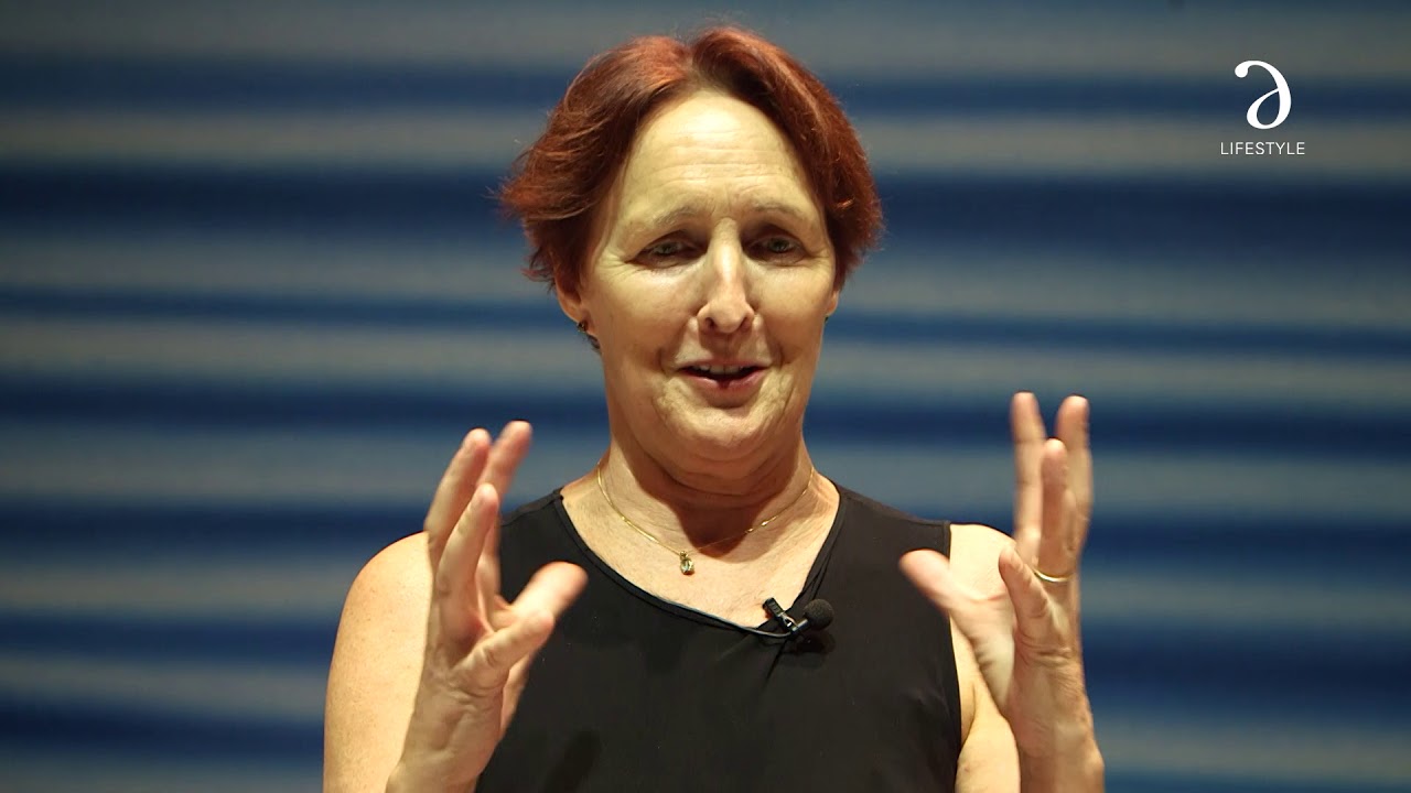 Fiona Shaw I MAMMA MIA!