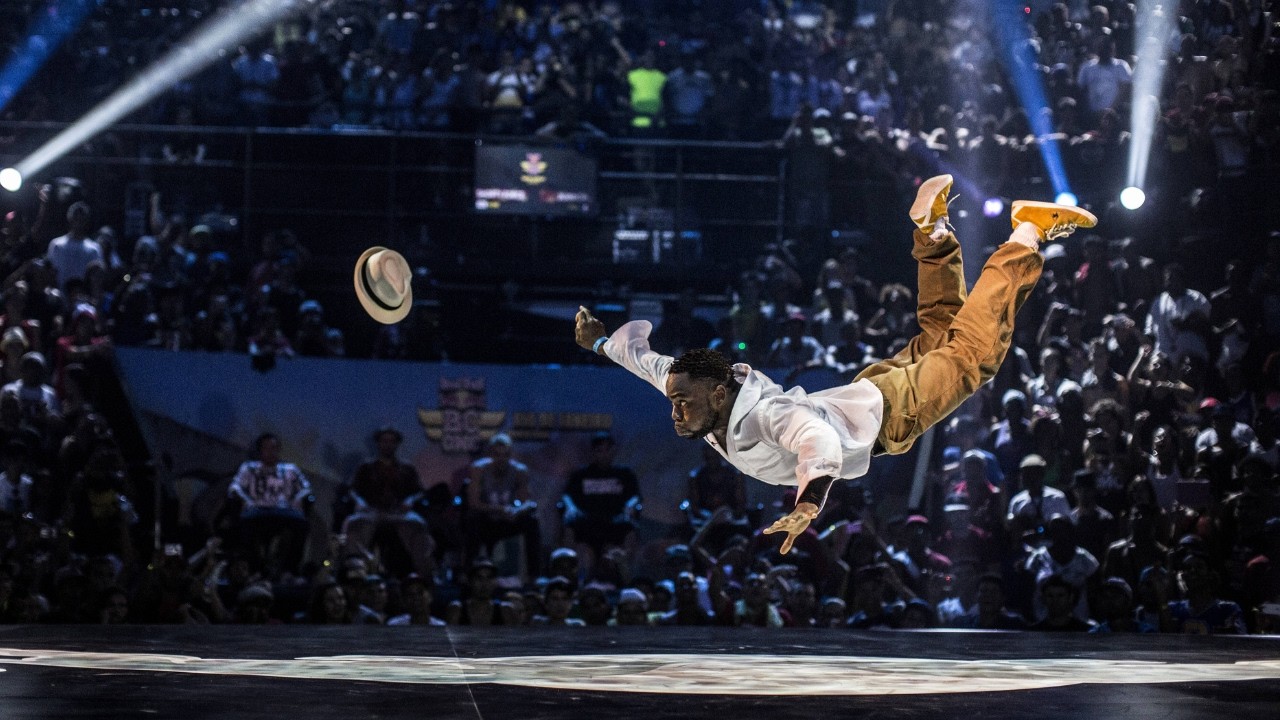 B-Boy Junior vs B-Boy Mounir | Semifinal | Red Bull BC One Rio de Janeiro 2012