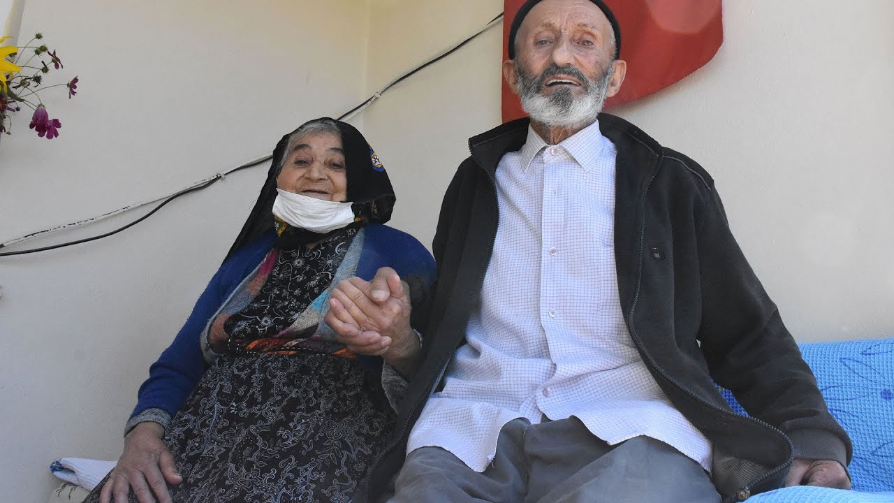 Koronavirüsü yenen yaşlı çift: Birbirimize olan bağlılığımız, sevgimizle bu virüsü yendik