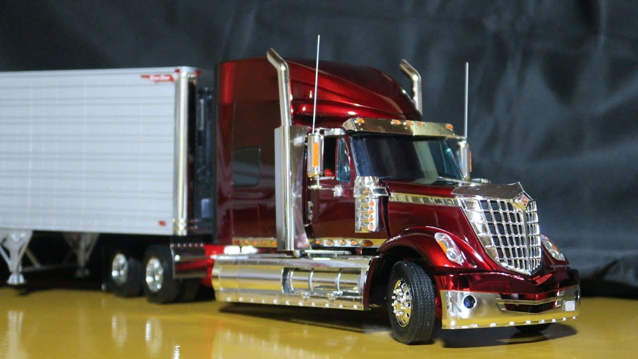 MOEBIUS MODELS  LONESTAR