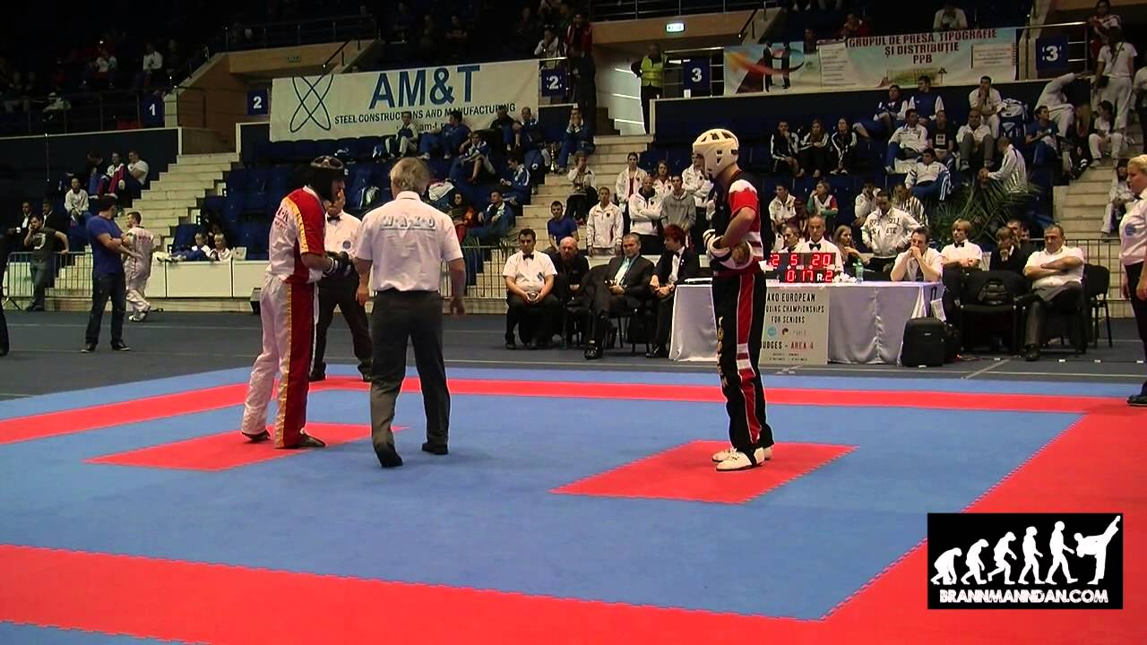 Bjorn Van Hoyweghen v Robert Kn&ouml;dlseder WAKO European Championships 2012