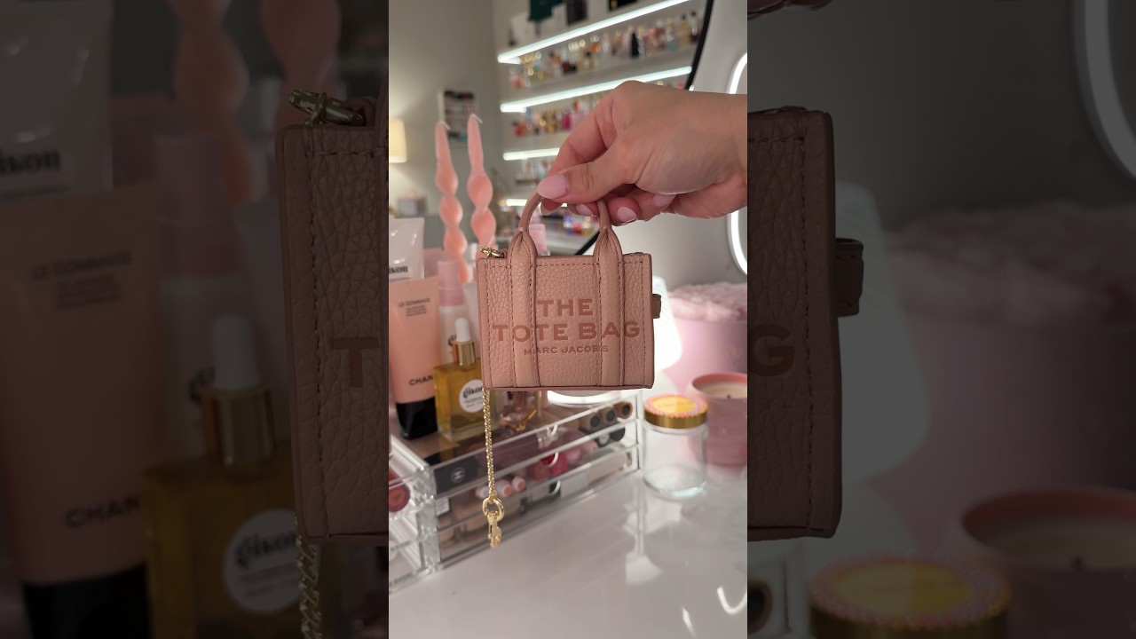 unbox Marc Jacob Nano Tote Bag Charm with me #marcjacobs #unboxingvideo #unboxing ox