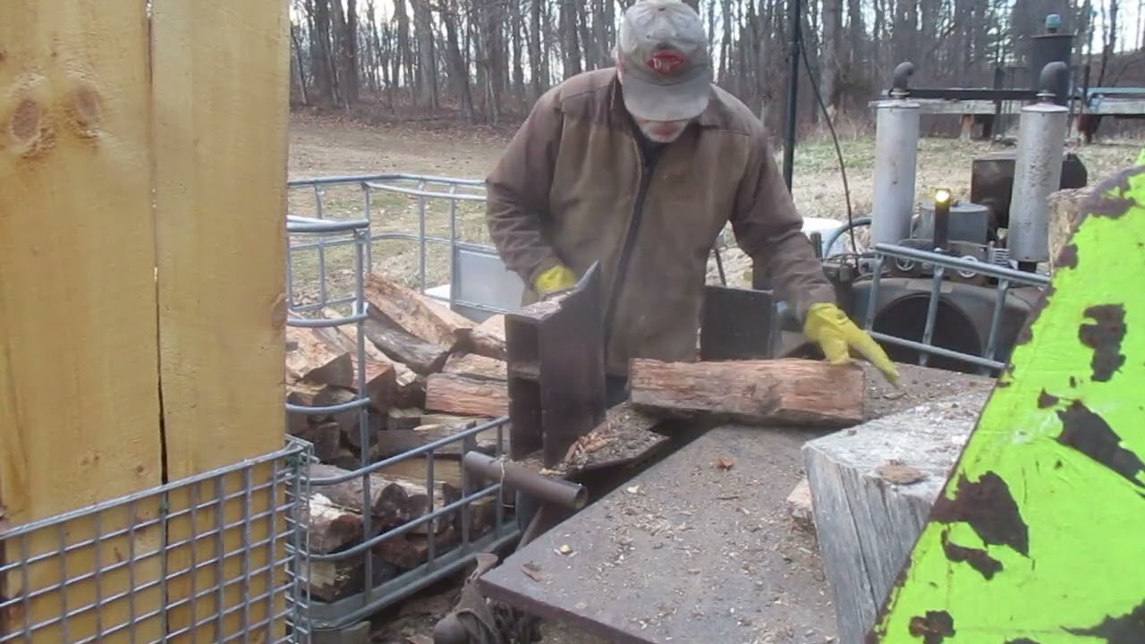working on a wood splitter wedge wing,splitting wood and metal milling after it got dark