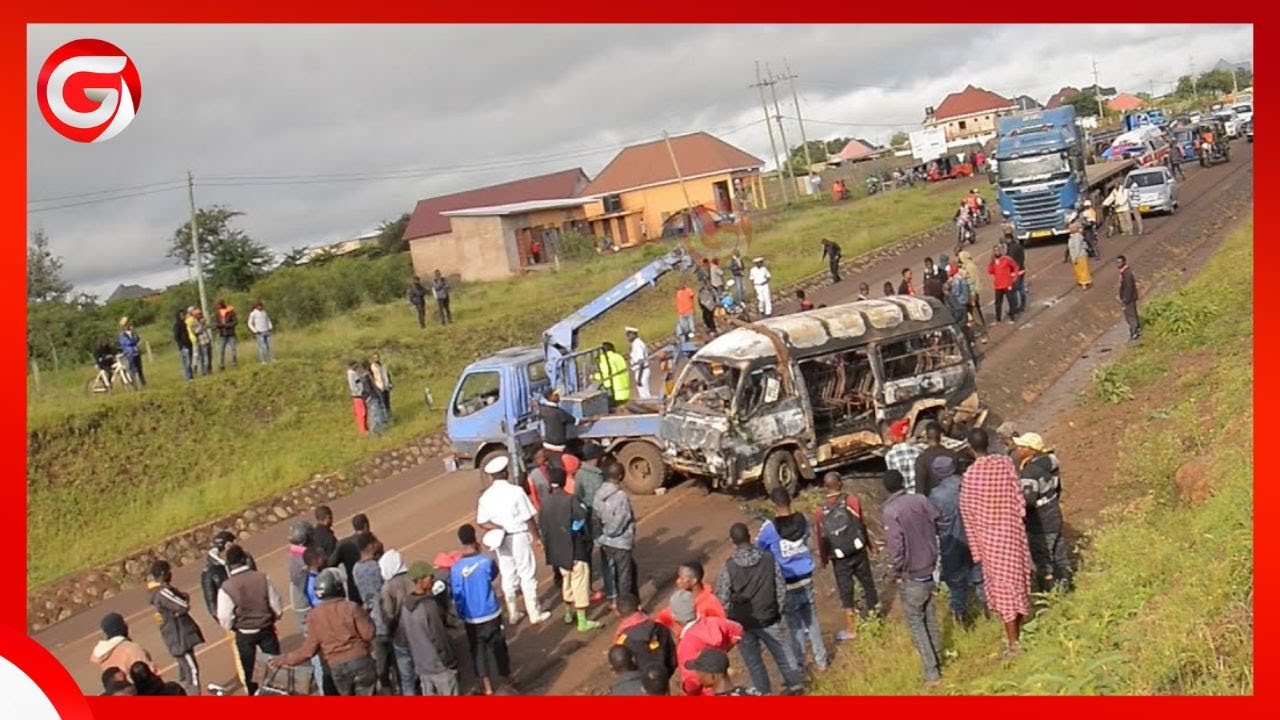 TOYOTA HIACE MPYA ya MKOPO YACHOMWA MOTO ARUSHA BAADA ya KUMGONGA DEREVA TOYO -- DEREVA AKIMBIA...