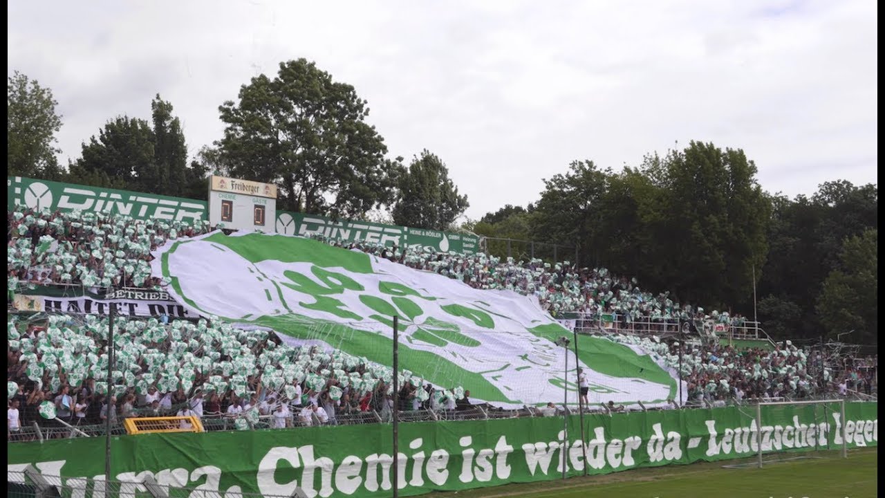 DERBY IN LEIPZIG Chemie Leipzig - 1.FC Lok Leipzig, Choreografie, Stimmung und Spielunterbrechung