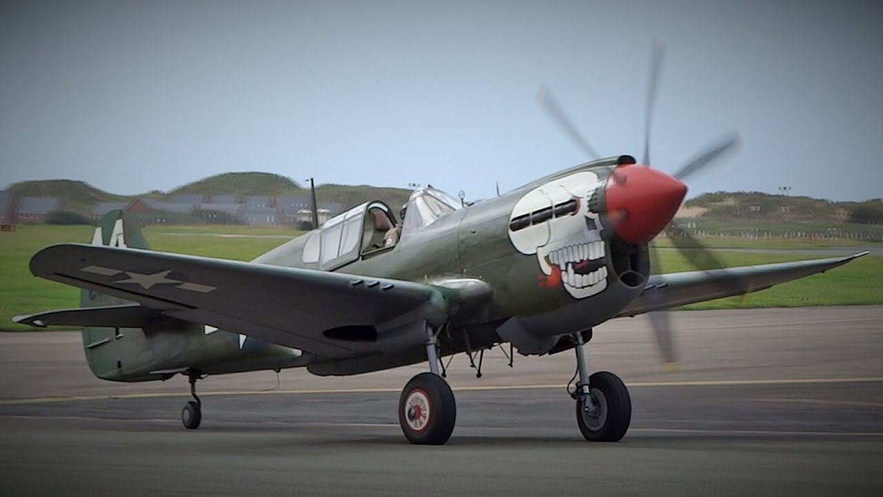 G-KITT Curtiss P-40 Kittyhawk 'Lulu Belle' @ Blackpool Airport