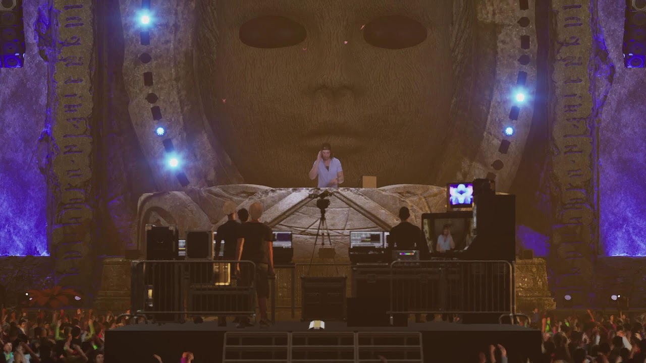 DJ'ing In my Unreal Engine Virtual EDM Festival