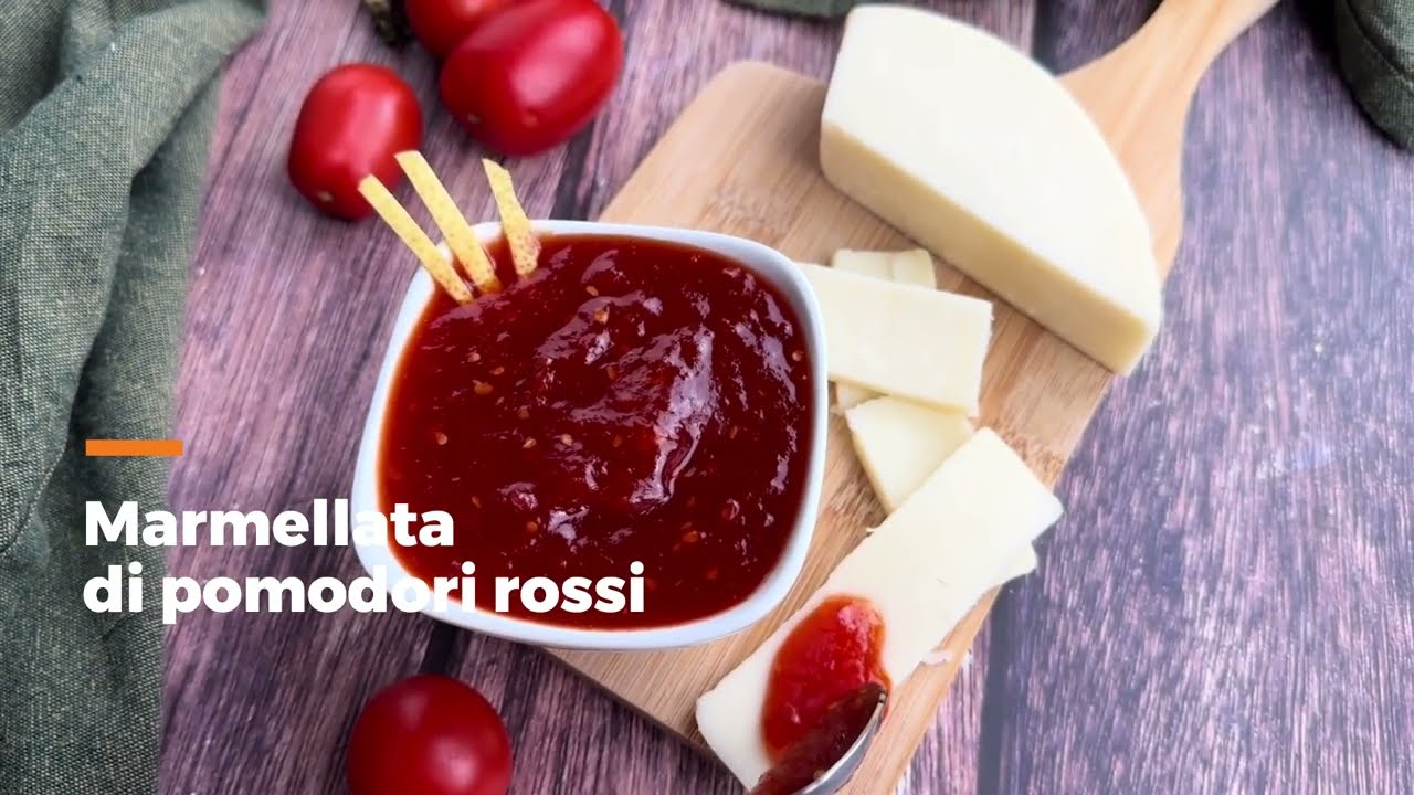 Accompagna FORMAGGI E CROSTINI DI PANE con questa eccezionale MARMELLATA DI POMODORI ROSSI!