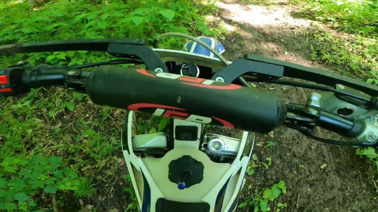 ENDURO ПОКАТУШКИ ПО ЛЕСУ ПОСЛЕ ДОЖДЯ НА GR7 300 
