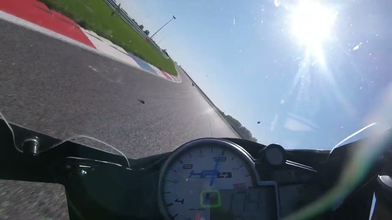 SLOVAKIARING BMW S1000RR HP4 2013 ONBOARD 2.11.431