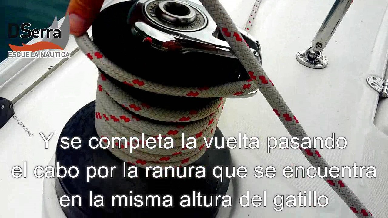 Daniel Serra explica como utilizar un molinete con self en un velero con la Escuela Náutica DSerra
