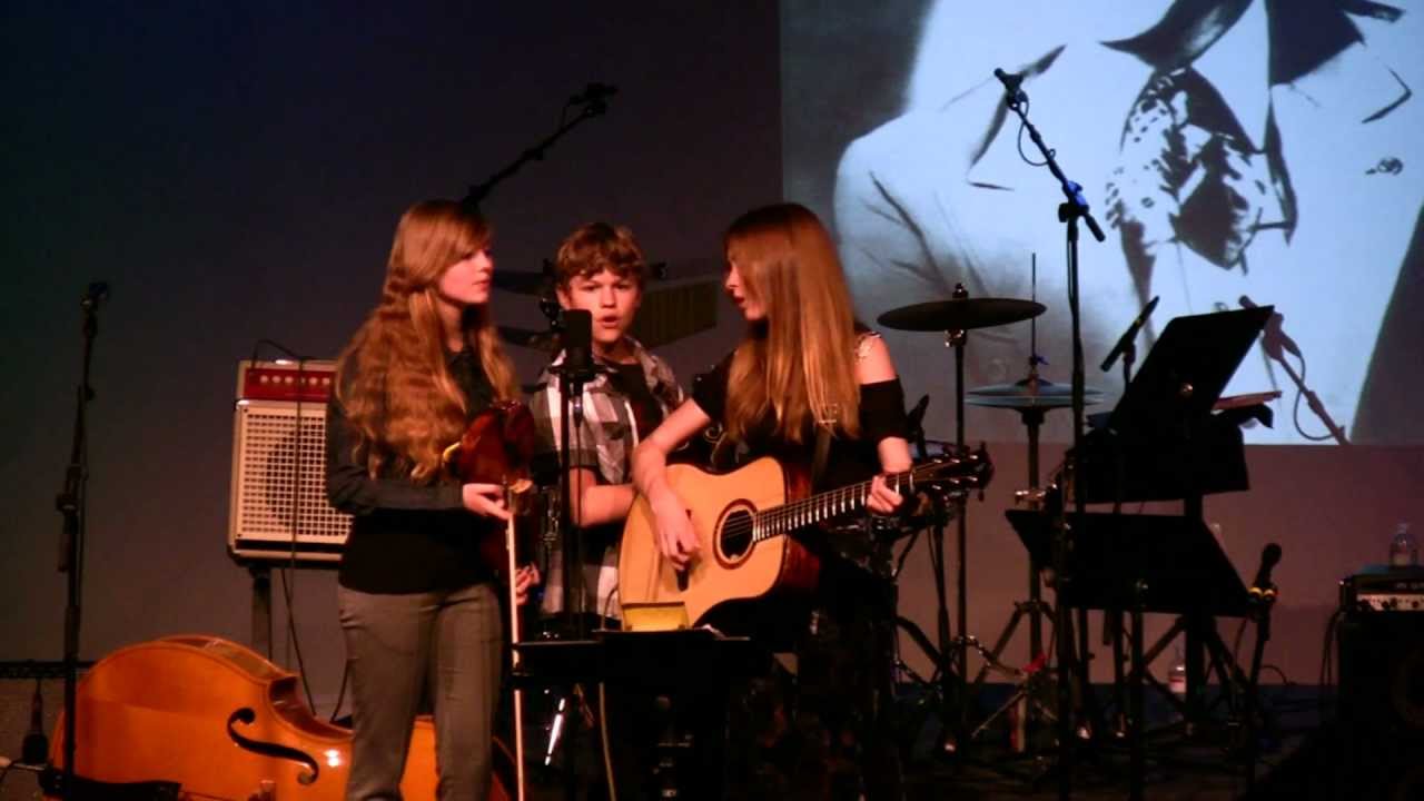 Paige Anderson & The Fearless Kin - 
