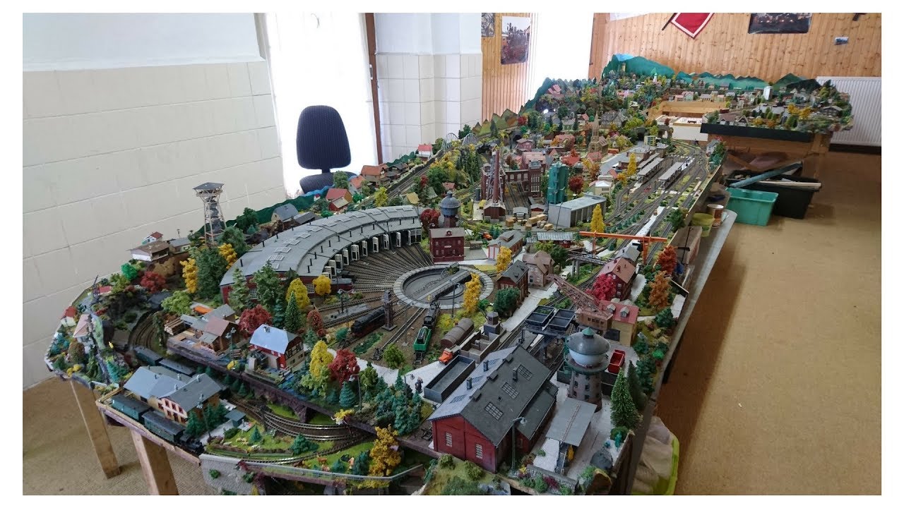 Anlagen Vorstellung /Opas H0/H0e /TT Analoge + Digitale  Modelleisenbahn  mit Fahrautomatik
