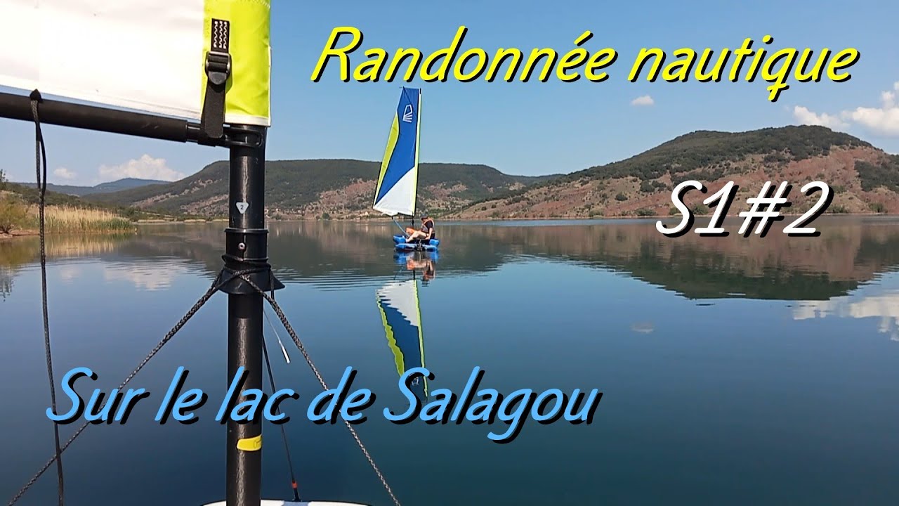 Randonnée nautique sur le lac de Salagou