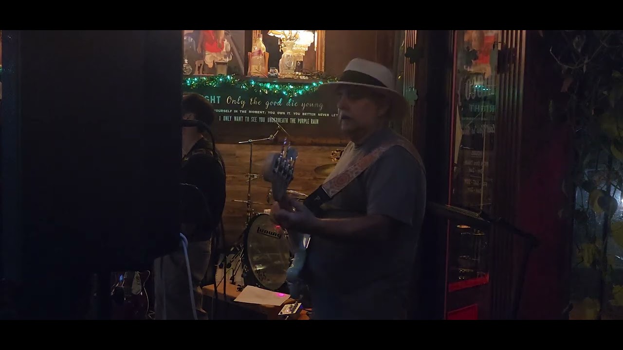 2026-03-06-Bad-Rumor-Moco-003621