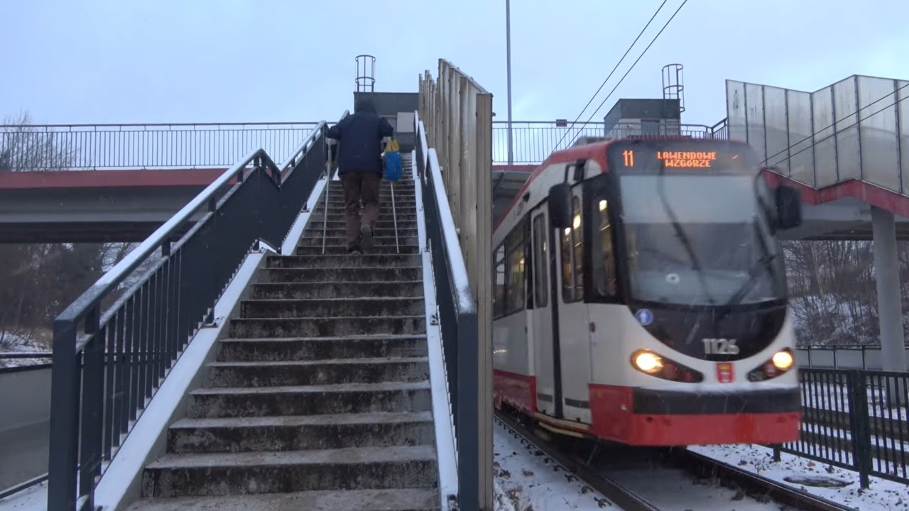 Trams in Gdańsk + elevator