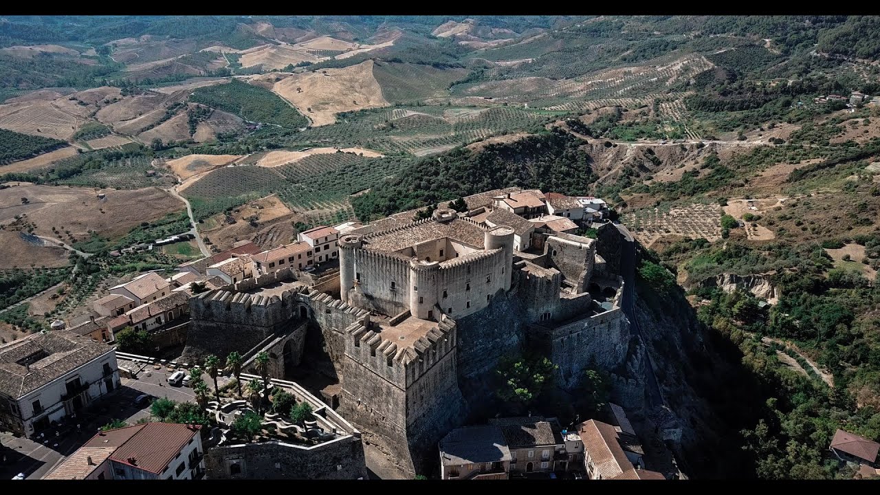 CASTELLO DI SANTA SEVERINA - KR -
