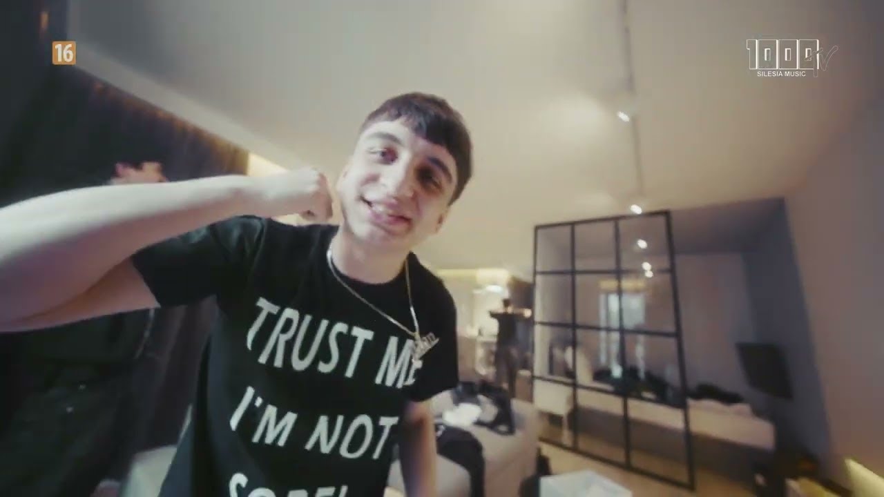 Okekel - Crash (🎥: xawito)