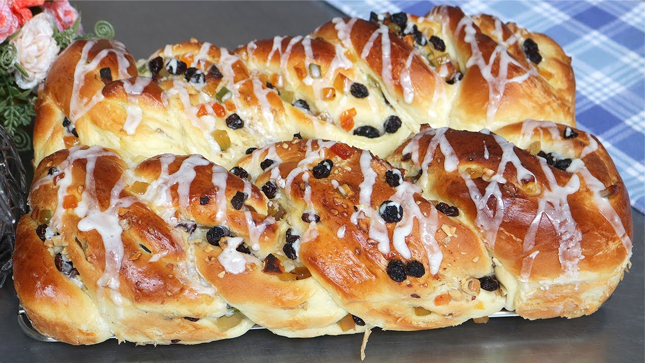 RECEITA DE ROSCA DE NATAL DE LEITE CONDENSADO - TRANÇA DE NATAL CASEIRA MACIA E FOFINHA