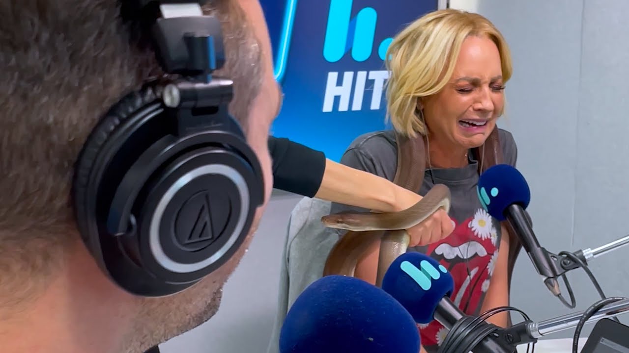 Carrie Bickmore Covered In Snakes | Carrie & Tommy