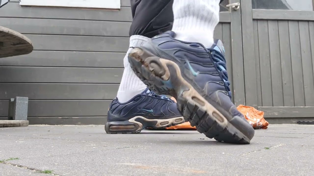 Stomping easter eggs and banana with nike air tn