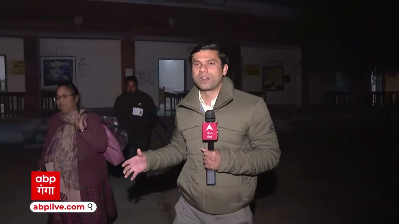 Rampur Bypoll: प्रत्याशियों की किस्मत EVM में कैद, पिछली बार के मुकाबले कम रहा वोटिंग प्रतिशत