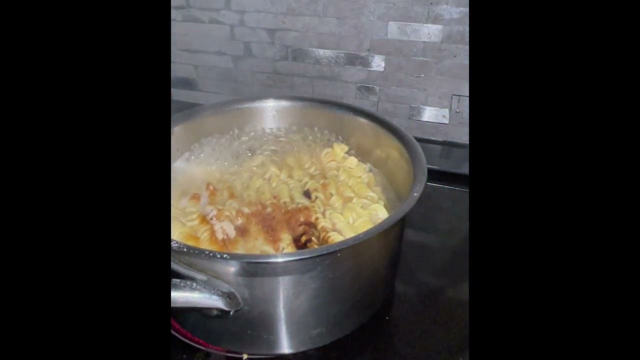 Make noodles with me🍜