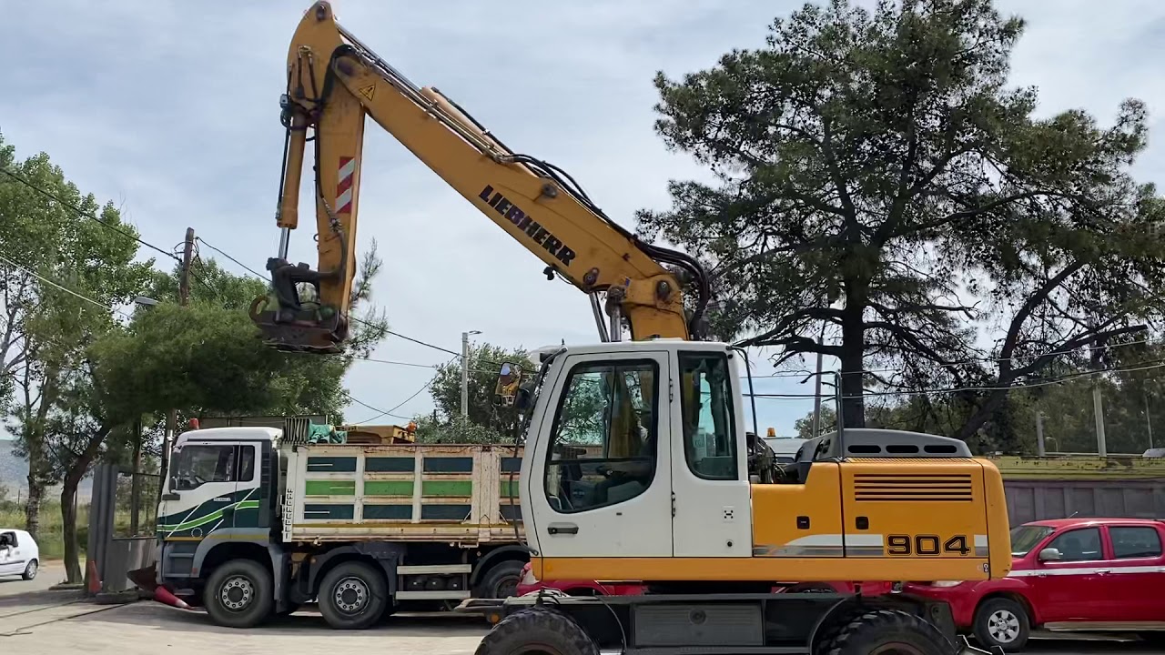 Liebherr A904C w. OilQuick OQ70/55 ** 2008 @vournas.gr